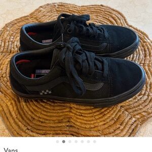 Worn once! Women size 6 Vans Popcush